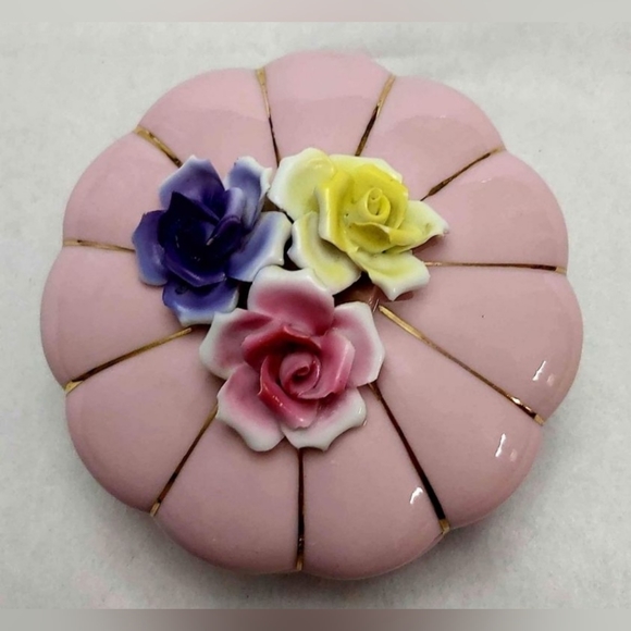 Vintage porcelain trinket box - Picture 7 of 7